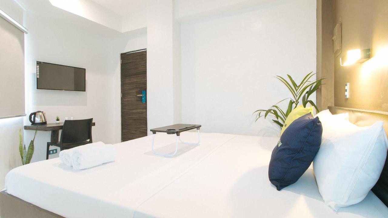 Urbanview At San Antonio'S Place Sampaloc מנילה מראה חיצוני תמונה