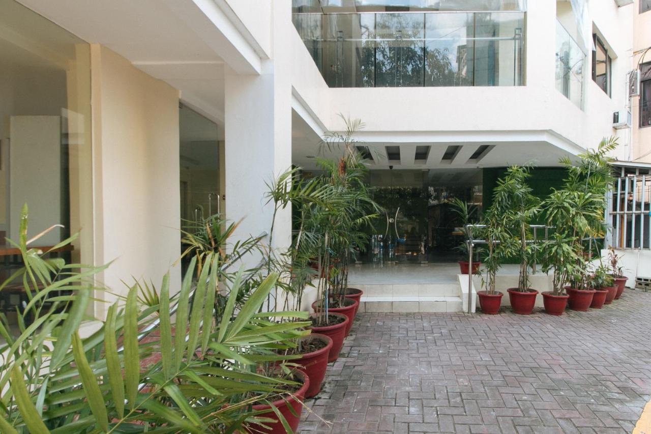Urbanview At San Antonio'S Place Sampaloc מנילה מראה חיצוני תמונה